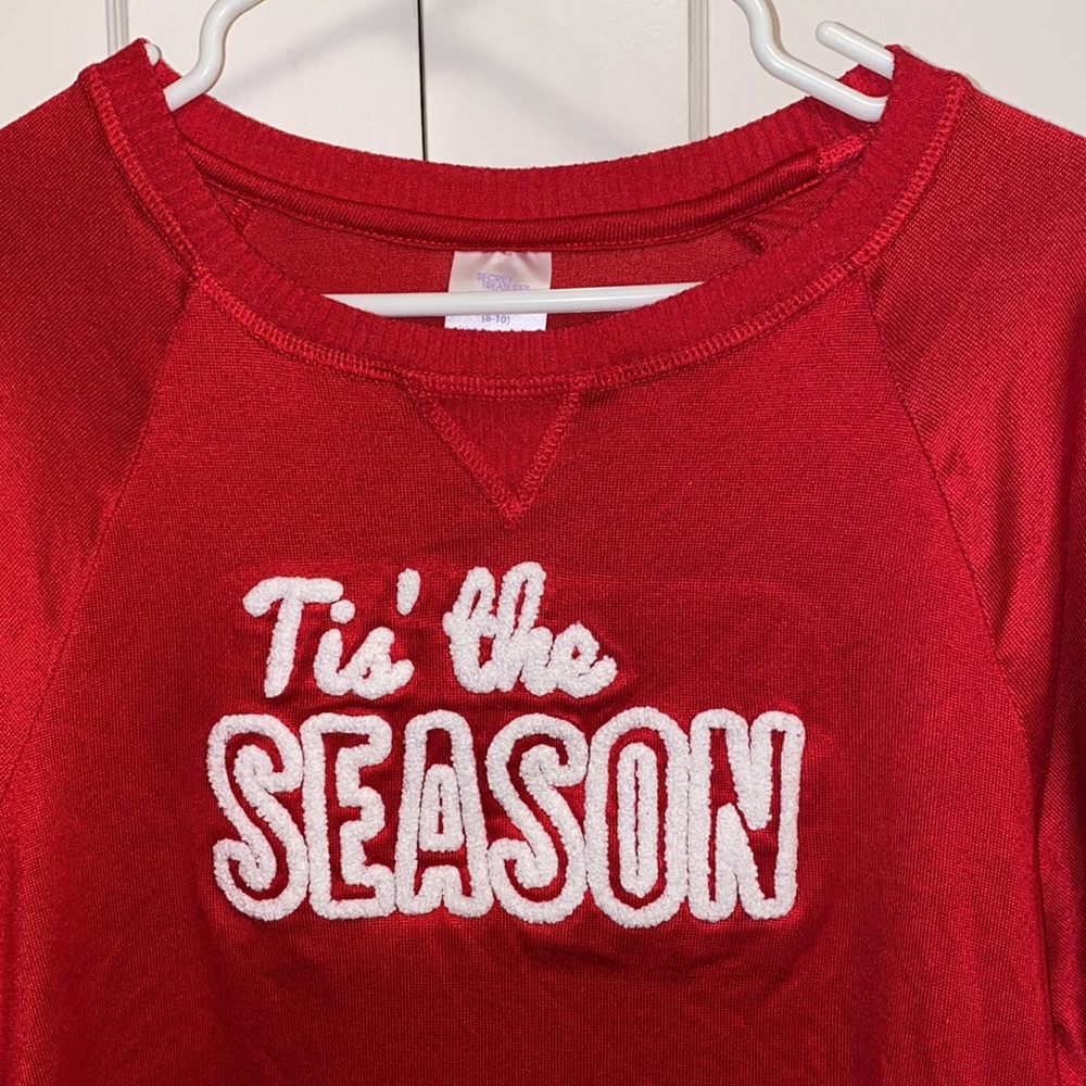 Secret Treasures Medium (8-10) Tis’ the Season Sleepwear Top - Picture 5 of 13